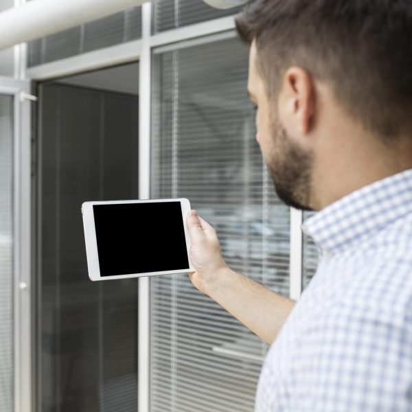 businessman-video-conferening